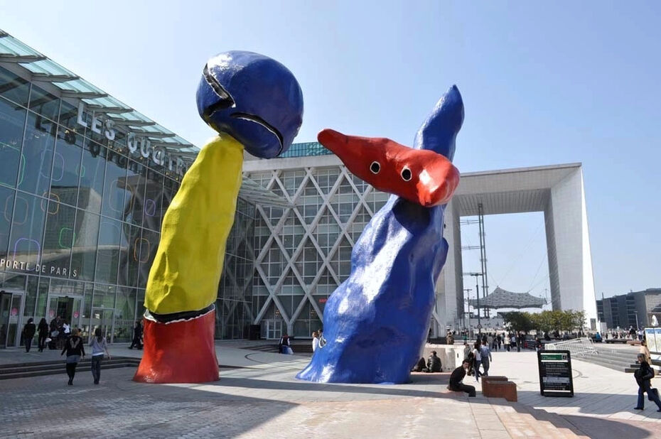 Жоан Миро. Два фантастических персонажа. Франция 1976